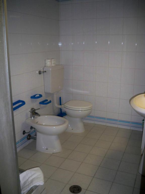 Rta Airone Aparthotel Орбетело Стая снимка